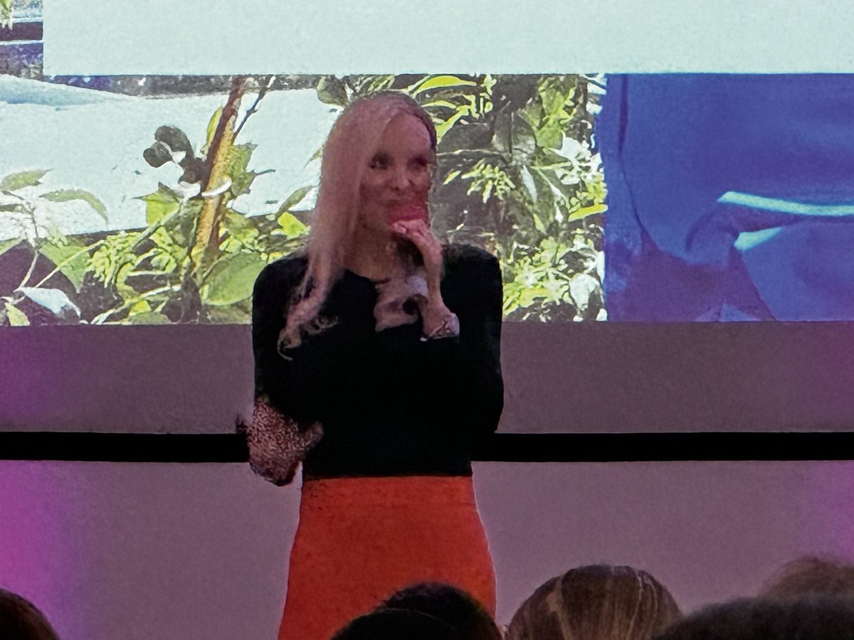 RPU & LEEDS CiPLO (@wyp_ciplo) on Twitter photo From Radio Stations to Police Stations! Reunited with the amazing <a href="/StephanieHirst/">Stephanie Hirst</a> again today. Such an open & honest story told during her brilliantāBelieve Achieveā presentation at West Yorkshire Policeās #International_Womens_Day event. You could hear a pin drop! Fantastic! ā¤ļø From Radio Stations to Police Stations! Reunited with the amazing <a href="/StephanieHirst/">Stephanie Hirst</a> again today. Such an open & honest story told during her brilliantāBelieve Achieveā presentation at West Yorkshire Policeās #International_Womens_Day event. You could hear a pin drop! Fantastic! ā¤ļø