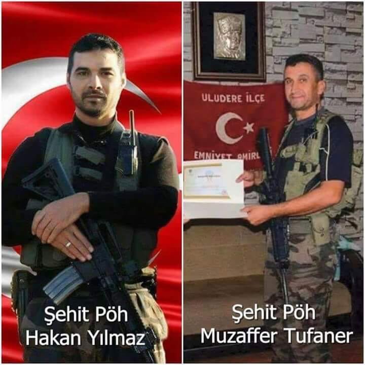 Şırnak’ın İdil ilçesinde ki operasyonlarda ağır yaralıyken bile çatışıp 4 teröristi cehenneme gönderip kendileri de şehadet şerbetini içerek Hakka yürüyen bu iki yiğidi unutma Türkiyem...

Şehit Özel Harekat Polisi Hakan Yılmaz  
Şehit Özel Harekat Polisi Muzaffer Tufaner

Unutma