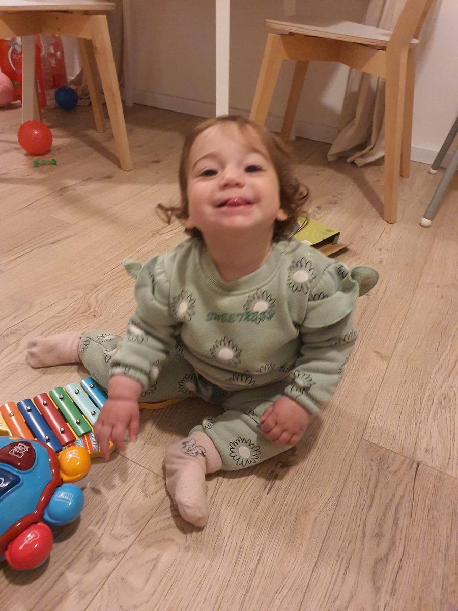 LishayLM's tweet image. It’s International Women’s Day, but for me it’s day 154. Today more than a woman I’m a wife of a hostage, a mother of two girls asking for their father every day, a daughter and sister from a family that provides me strength and fights together. 

Today please think of the 19