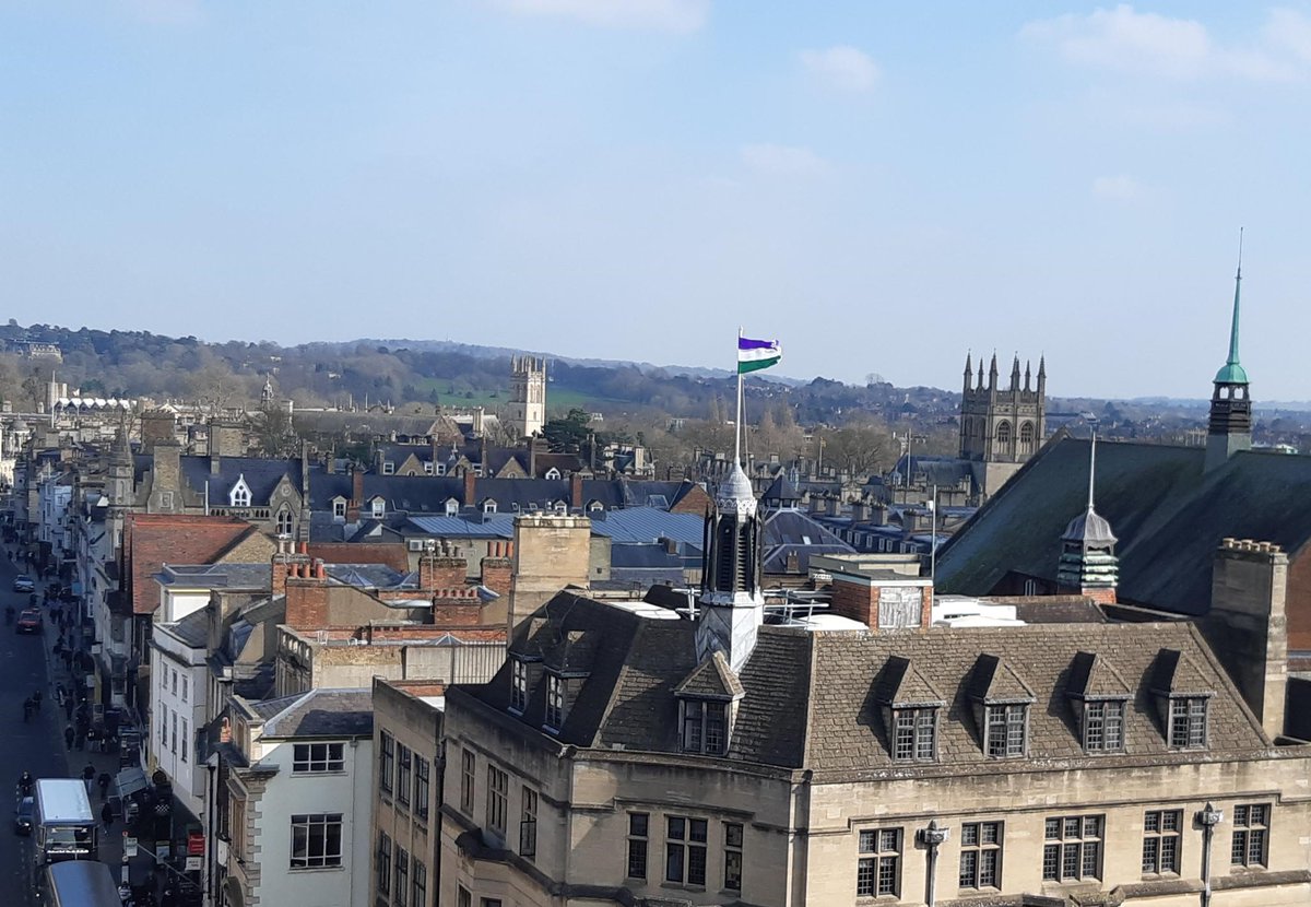 For International Women's Day today, we raised the flag above @OxfordTownHall in honour of all women who continue to make a difference in their community, and make #Oxford a better place! 🌟🎉🤩🎊❤️💃💐#InternationalWomensDay2024