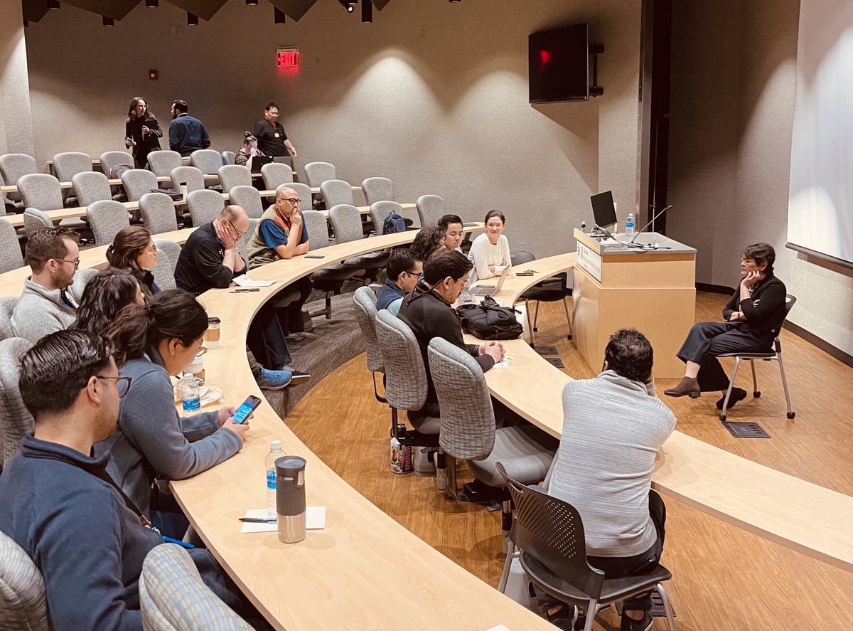 UACOM-P Transplant Hepatology Fellowship (@uatransplanthep) on Twitter photo We had an incredible speaker, Dr. Guadalupe Garcia-Tsao, at our B-UMCP <a href="/uazmedphx/">UAZ Medicine - Phoenix</a> IM Grand Rounds on "Management of the Complications of Portal Hypertension".
Special thank you for hosting an engaging session of professor rounds with our GI Fellows. 🩺🥼🙏#Hepatology #Liver #GI We had an incredible speaker, Dr. Guadalupe Garcia-Tsao, at our B-UMCP <a href="/uazmedphx/">UAZ Medicine - Phoenix</a> IM Grand Rounds on "Management of the Complications of Portal Hypertension".
Special thank you for hosting an engaging session of professor rounds with our GI Fellows. 🩺🥼🙏#Hepatology #Liver #GI