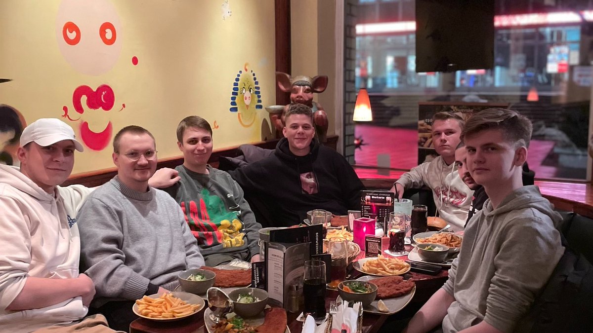 Luc1dg (@luc1d20) on Twitter photo Mein Vertrag mit <a href="/UnicornsOfLove/">Unicorns of Love</a> ist zuende, und ich bin auf der suche nach einem neuen Zuhause als Content Creator ggf. auch 6th man.
Es waren die schönsten 2 Jahre meines Lebens, die Menschen rund um Unicorns sind ein wichtiger teil meines Lebends geworden 🥹♥️
#PateOut Mein Vertrag mit <a href="/UnicornsOfLove/">Unicorns of Love</a> ist zuende, und ich bin auf der suche nach einem neuen Zuhause als Content Creator ggf. auch 6th man.
Es waren die schönsten 2 Jahre meines Lebens, die Menschen rund um Unicorns sind ein wichtiger teil meines Lebends geworden 🥹♥️
#PateOut