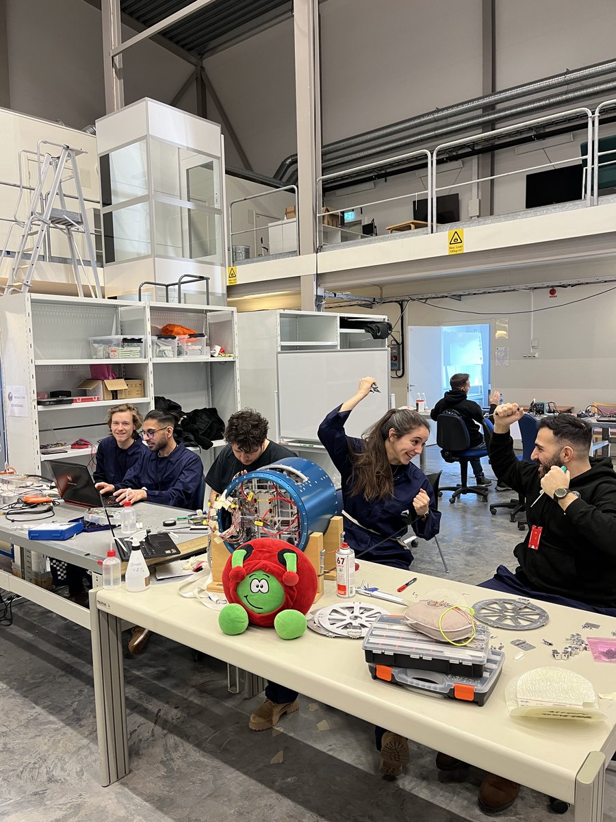 Paxi_ESAKids's tweet photo. Ready for lift-off? 🚀
🎉 This Monday the launch campaign for two suborbital #rockets kicked off! 🤓
I'm here at Esrange Space Center in Sweden with 76 students from 8 inspiring teams, and I'm super busy helping the students get their cool experiments ready!
#ESA #REXUS https://t.co/FMIxlJBS5j
