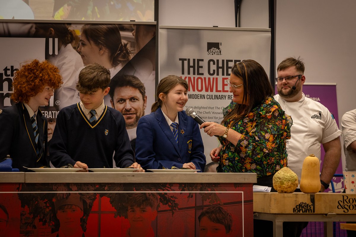 7 feeder schools sent students for a taster day @colegcambria in Wrexham on Monday and everyone got a full look at what a life in hospitality has to offer #readmore thechefsforum.co.uk/wrexham-united/ @chef_exose @_joshuamorris #inspiringthenextgeneration #TheChefsForumAcadmey