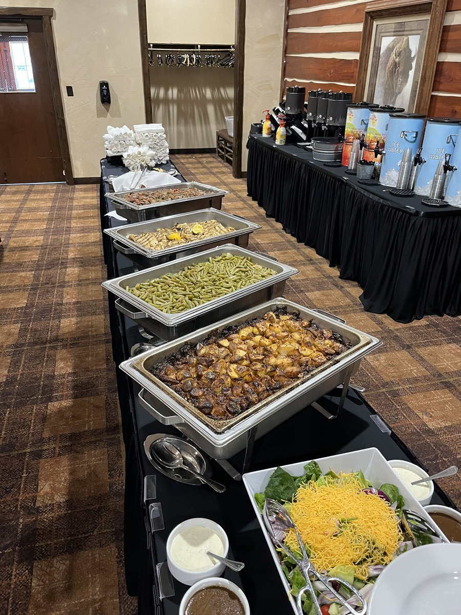 MidwestTechTalk's tweet image. Lunch is ready! #mwttsecurity #MWTT24
