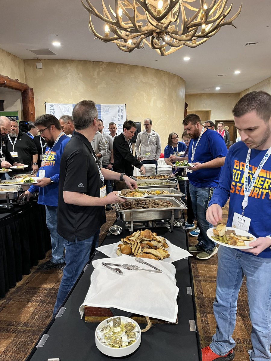 MidwestTechTalk's tweet image. Lunch is ready! #mwttsecurity #MWTT24
