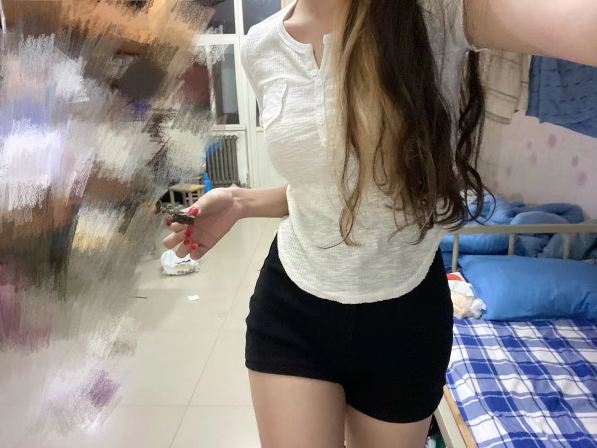 就喜欢在夜深人静的时候干坏事儿 https://t.co/LXOjYt5O18