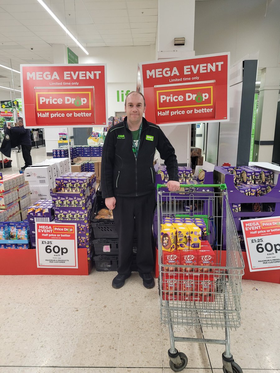 A massive thank you to Stevie  <a href="/AsdaFalkirk/">Community Champion</a> who ensured our pupils can have an easter treat. A special mention to Margaret and Tracey for their patience and service at the tills. <a href="/GHSfalkirk/">Graeme High School</a> <a href="/AsdaServiceTeam/">Asda Service Team</a> <a href="/GHS_TheCloud/">The Cloud</a>