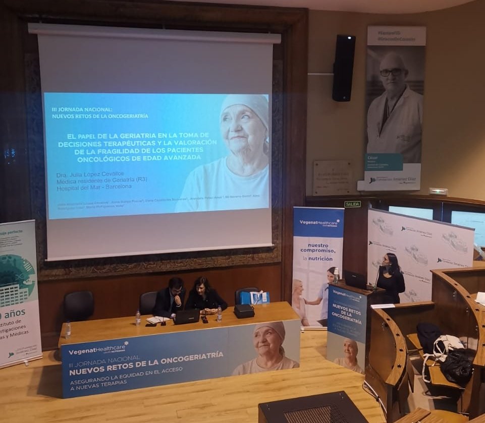 Aquesta tarda les nostres R3, Dra Carla Capellades Buqueras <a href="/CCapellades/">Carla Capellades</a>, Dra Julia López Cevallos i Dra Anna Ibáñez Porcar <a href="/Anna_I_P/">Anna🌊</a> han presentat uns espectaculars casos clínics, posant èmfasi en la dinàmica de VGI en Oncogeriatria i els nivells assistencials 🧩

ENHORABONA❗👏🏽