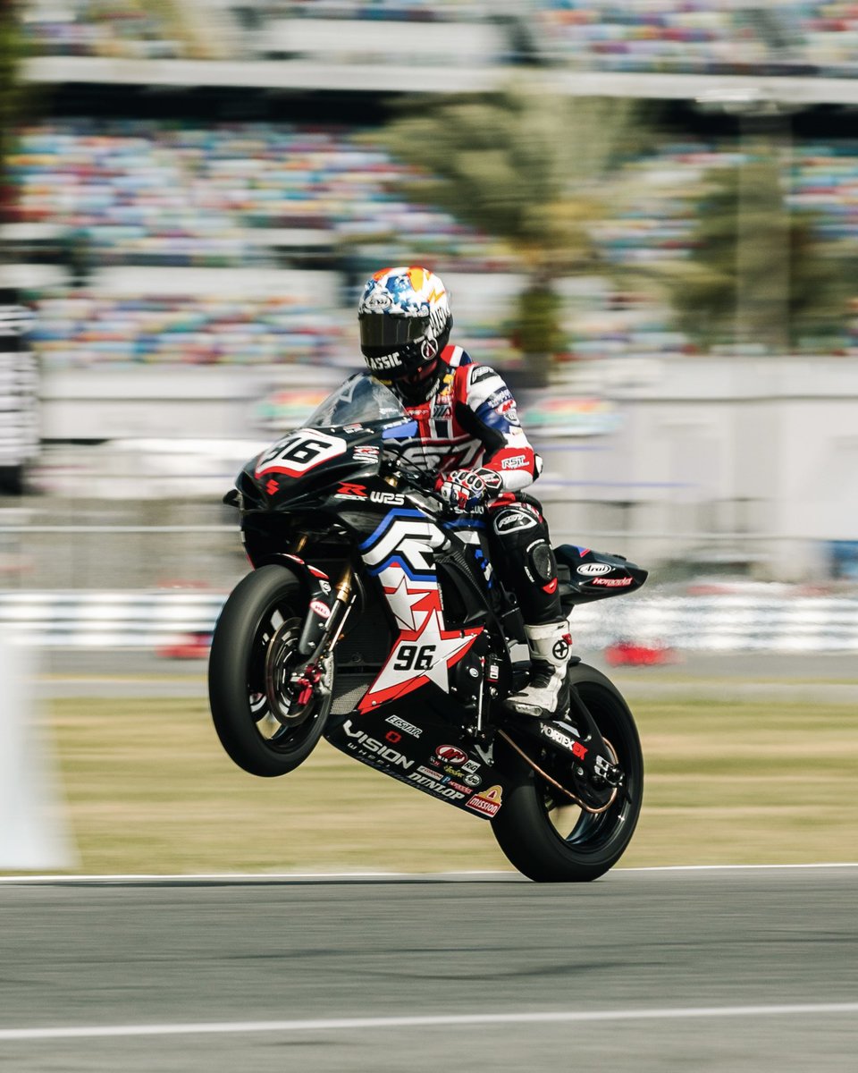 Fantastic day at MotoAmerica: Daytona 2024🇺🇸🏍️ Team Hammer rider Tyler Scott wins Supersport Time Attack, securing pole position for tomorrow’s Daytona200 🙌 A big congrats to RST rider Dominic Doyle for claiming P2 during the BellissiMoto Twins Cup Race 1🥈 Bring on…