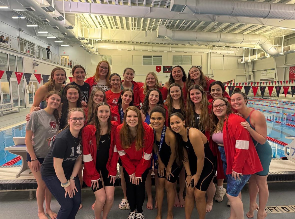 BSUSwimandDive's tweet photo. #InternationalWomansDay #BSUBears #bsuswimanddive 🐻🏊🏻‍♀️❤️ https://t.co/HrZWys1qgk