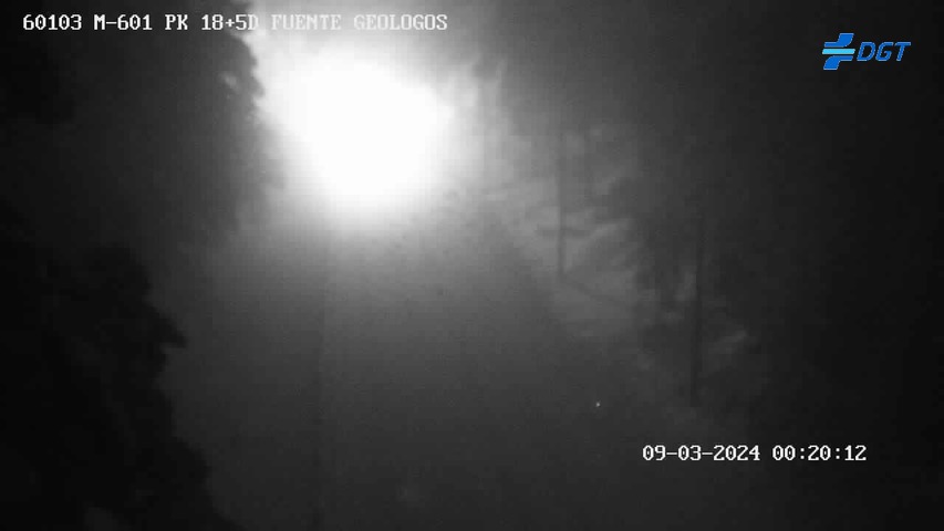 FernandoMadridd's tweet photo. Oro blanco a saco, que siga así, se superen los 35 cm y más de 1 metro en zonas venteadas. 👏🏻👏🏻 #nieve #eltiempo #cotos Puerto de Navacerrada #madris #Segovia https://t.co/gcWZC2b1WC