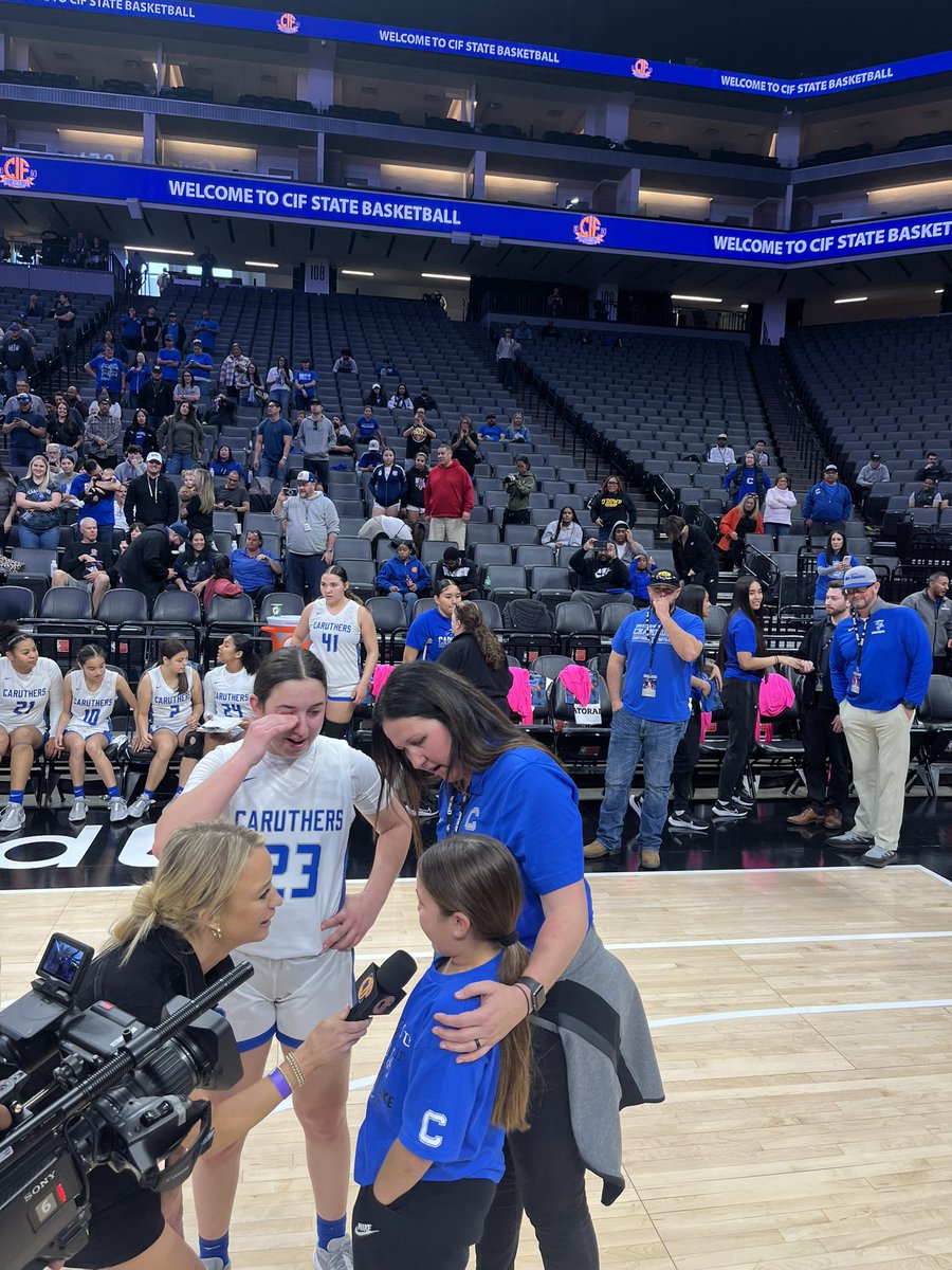 StephenABC30's tweet photo. STATE CHAMPS. Caruthers wins 54-48 to claim the D-III @CIFState title. Emmi Almeida (coachโs daughter) leading the way with 21 pt/9 reb. 2nd blue raiders state title. First since 2019. @ABC30 https://t.co/AewcfIYSY1
