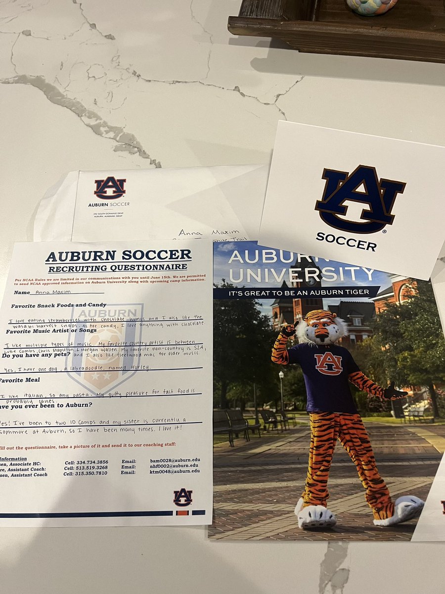 Grateful to receive <a href="/AuburnSoccer/">Auburn Soccer</a> mail! What a great Friday surprise!! War Eagle! 🦅🦅 <a href="/BennyMadsen1/">Ben Madsen</a> <a href="/Kelly_Madsen23/">Kelly Madsen</a> <a href="/AUCoachHoppa/">Karen Hoppa</a> 
<a href="/TopDrawerSoccer/">TopDrawerSoccer</a> <a href="/ImYouthSoccer/">ECNL/GA/Recruiting/College Soccer</a>