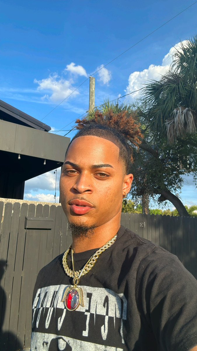 ya_boyrod's tweet photo. That Sun Glo always hit different ☀️✨ https://t.co/l3mYDtIXzc