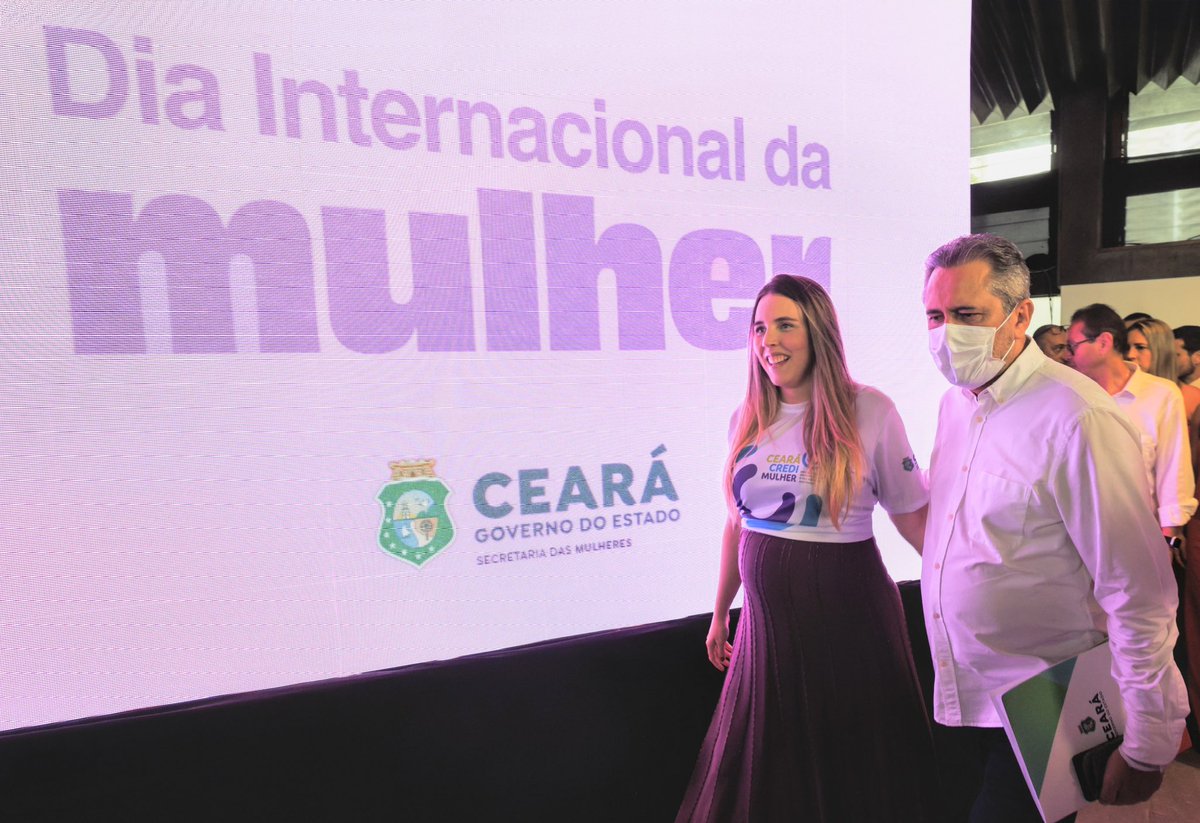 josedewagner's tweet photo. 08/MAR
Anúncio de diversas ações de autonomia econômica em beneficio das mulheres cearenses.
Assessoria da Vice-governadora e secretária estadual das mulheres Jade Romero.  📷 @josedewagner

#diadasmulheres #08demarço #assessoria #imagemdodia #politica https://t.co/2wdPYOdRv6