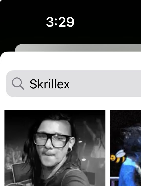 nappytheplug's tweet photo. one of the first gifs of skrillex that went viral was shot by the homie @_def and we recently figured out that if u go to iMessage and type in “skrillex”, the top result is this one that he shot in 2011

that’s literally me in the background lmfao how random is that 😂 https://t.co/K80TU7umfP