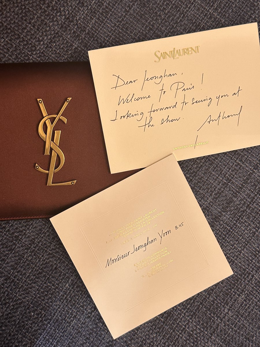 VMAN's tweet photo. Ahead of @YSL's surprise men's show in Paris, VMAN got ready with #JEONGHAN of @pledis_17 as he gave us a look at his show-ready process before witnessing the magic of Anthony Vaccarello’s exquisite take on vintage power dressing for the season ahead: https://t.co/g1s508wYsT https://t.co/YMfdAPUMex
