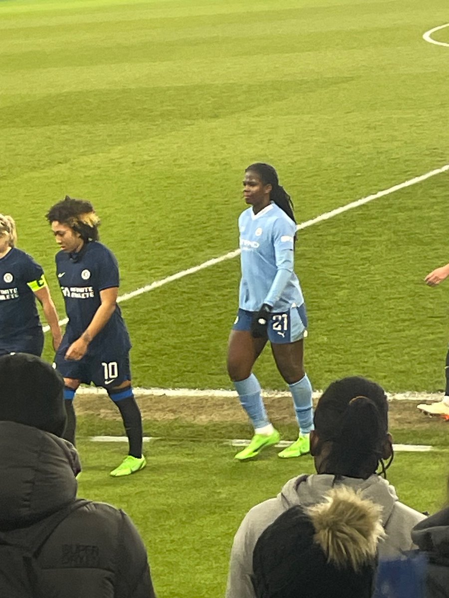 PaulLoach3's tweet photo. Lauren James is the best female number 10 in world football. Although I’m not too sure about her latest hairstyle 😂 https://t.co/ZcBBnECp8I