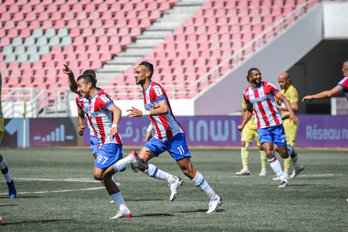Ta7ya1922Tetuan's tweet photo. أكبر النتائج بين الفريقين في بطولة { الدوري المغربي } :

بالنسبة للمُغرب أتلتيكو تطوان :
المُغرب أتلتيكو تطوان 3-0 نهضة الزمامرة ( 2020-2021 )

بالنسبة لنهضة الزمامرة :
نهضة الزمامرة 3-0 المُغرب أتلتيكو تطوان ( 2020-2021 )

#MATvsRCAZ #Moghreb_ATletico_Tetuan #ⵎⵓⴴⵕⵉⴱ https://t.co/iKCdcsOkNw