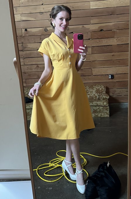 On set at a 70s wifey. A crazy change from usual cut off Harley shirt and ripped jeans :p https://t.<a href="/tag/ellyclutch"class="tags"><span>#ellyclutch</span></a>