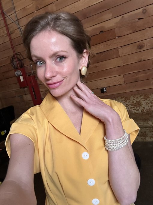 On set at a 70s wifey. A crazy change from usual cut off Harley shirt and ripped jeans :p https://t.