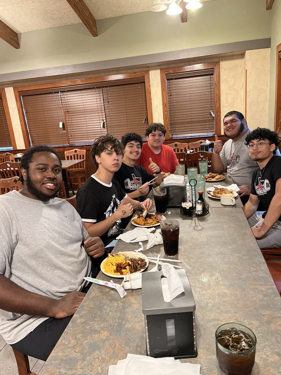 DV Powerlifting tweet media