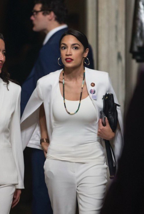 soonerZed370's tweet photo. @dev_decker That’s not AOC though. https://t.co/5zQLcHHjMd