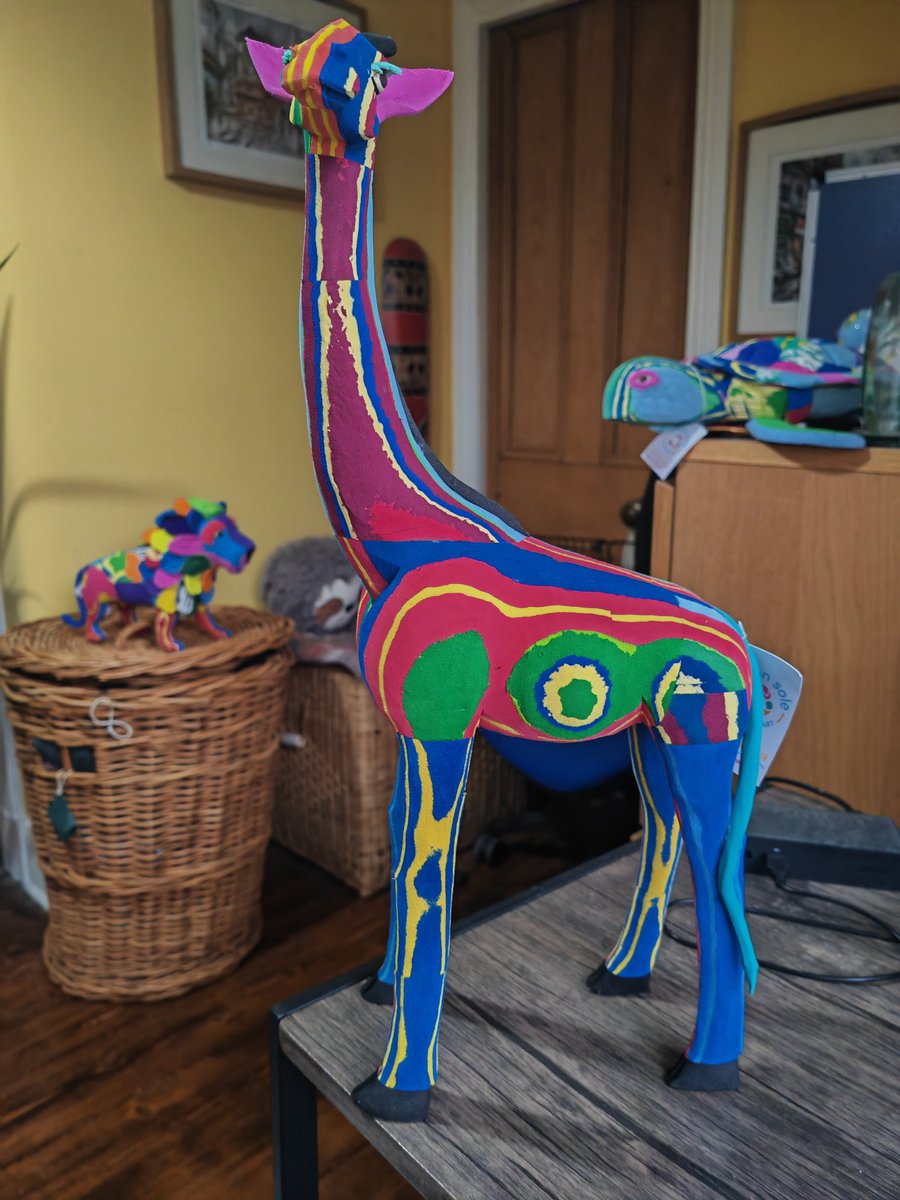 HowManyMiles_'s tweet photo. Wonderful delivery from @OceanSole1 to add some colour to my home office.

These awesome creatures are hand carved in Kenya from plastic flip flops washing up on beaches.

Delighted that they be one of the conservation projects supported by @OneSkyCo

#endplasticwaste #climart https://t.co/GEtoWRuPo9