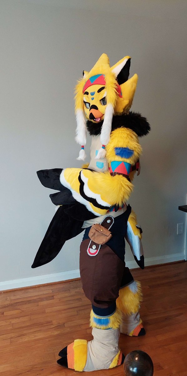 mlem

#FursuitFriday