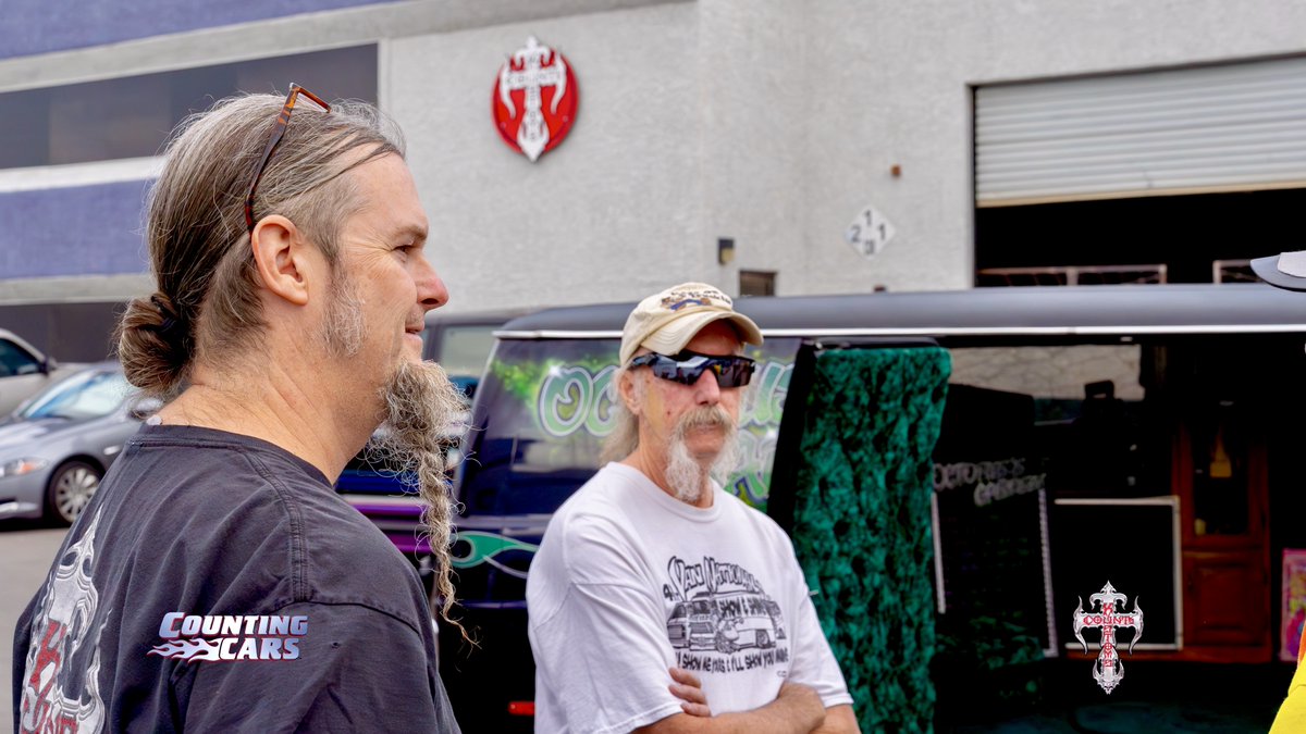 CountsKustoms's tweet image. Whether you're in Las Vegas for Van Fest or the famed Mint 400, stop by the Count’s Kustoms museum! We are open every day from 10am-4pm where you can take a FREE tour of @DannyCountKoker amazing rides and pick up some cool merch to take home with you!  #mint400 @CountsKustoms_S