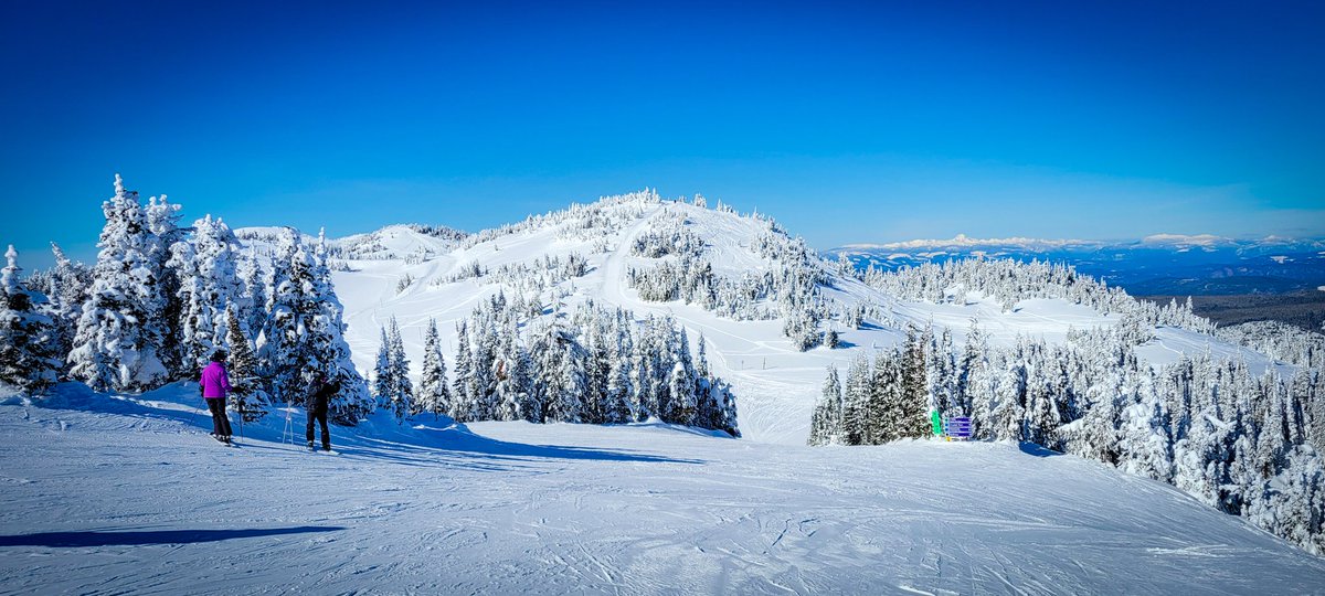 Two epic days skiing at Sun Peaks for our international students. Bluebird skies followed by fresh powder... couldn't ask for more!
