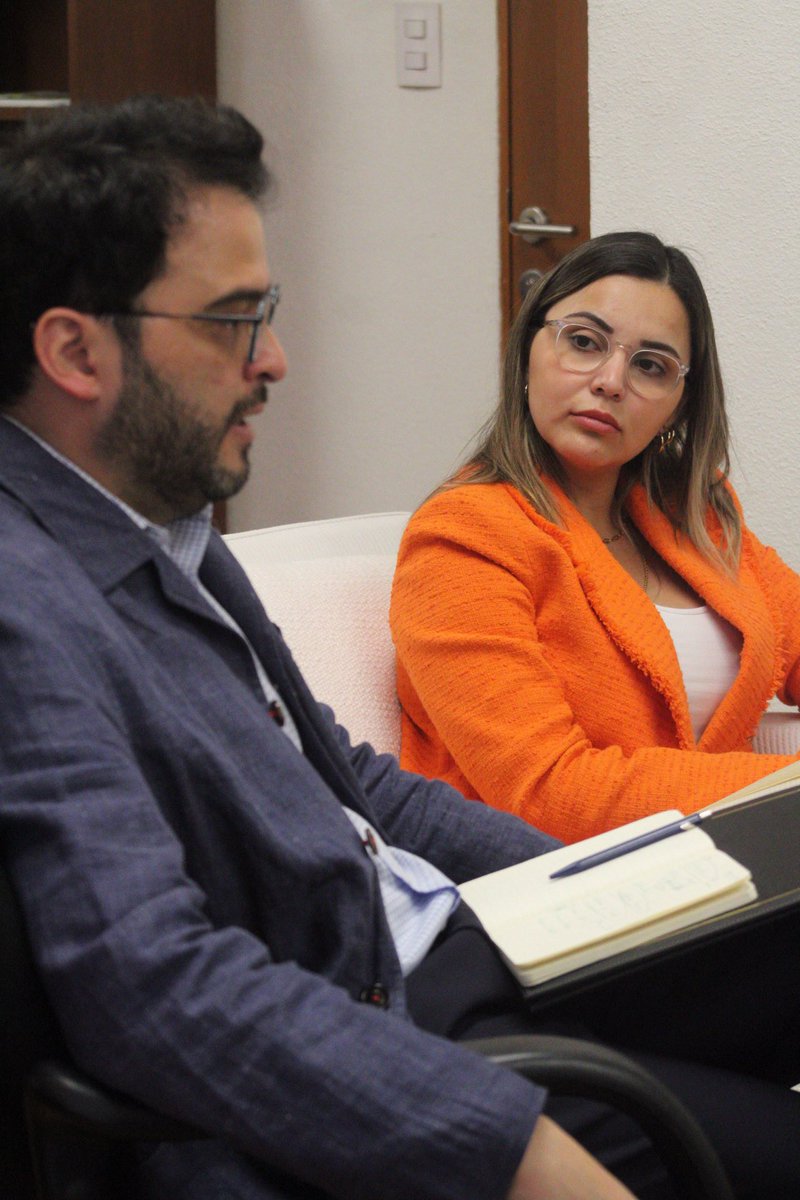 Hoy, desde la <a href="/SRE_mx/">Relaciones Exteriores</a>, tuvimos una exitosa reunión con @PublioRivera, Director General de Coordinación Política, Rodrigo Morales, Director General de Impulso Económico Global y <a href="/Soy_PaolaBO/">Paola Becerra</a>, Directora de Enlace Político. 🇲🇽

Una de las prioridades del Gobernador <a href="/manolojim/">Manolo Jiménez Salinas</a> es