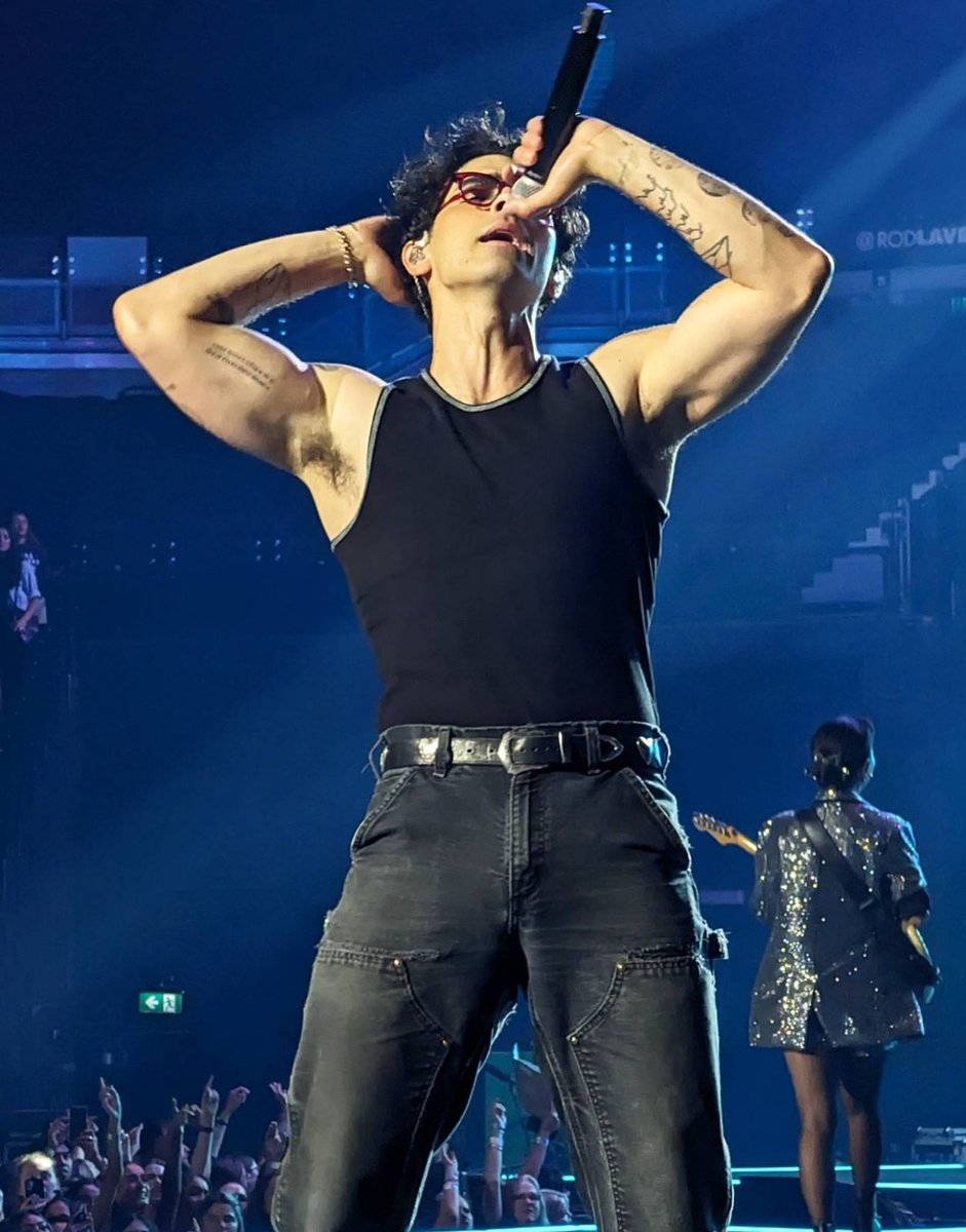 jadynwa's tweet photo. No one compares to Joe Jonas 🫠😮‍💨 https://t.co/2qqfqEnwfD