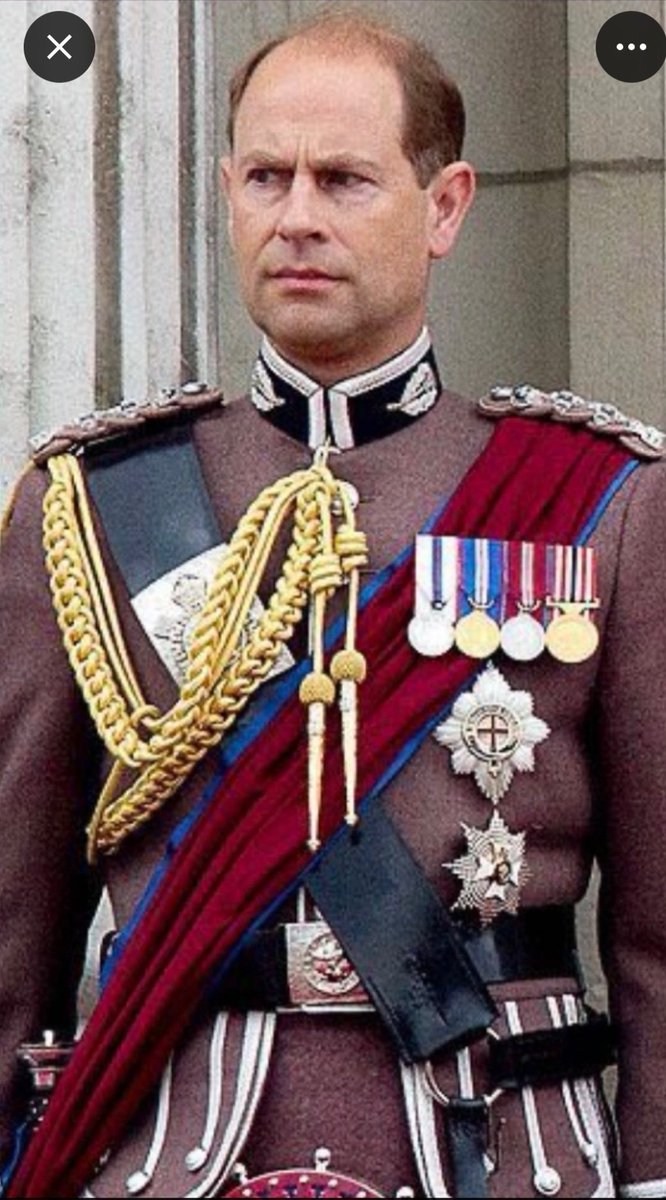 Tullykenny's tweet photo. @RoyalDickie @HeadingleyStad "Rear" Admiral Edward Windsor!!! Favourite pass time in the Royal dressing up box.๐ฆ
#SetYourselfFree
#Lifes2Short2Pretend
#TheClosetPrince https://t.co/SnLZrB7f7Y