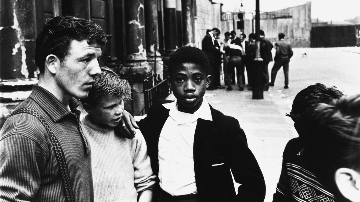 Later in the year there's Roger Mayne: "Youth" at the <a href="/TheCourtauld/">The Courtauld</a> - I'm predicting this will be the surprise fashion hit of the year. Expect coverage from Vogue. But you wanna write about it for Digital Childhoods? hmu!
courtauld.ac.uk/whats-on/exh-r…
