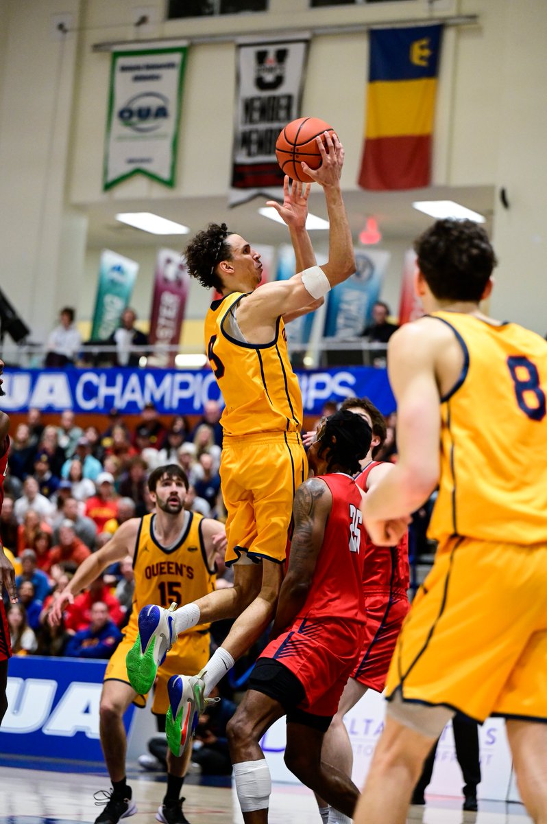 Queen's Gaels tweet media