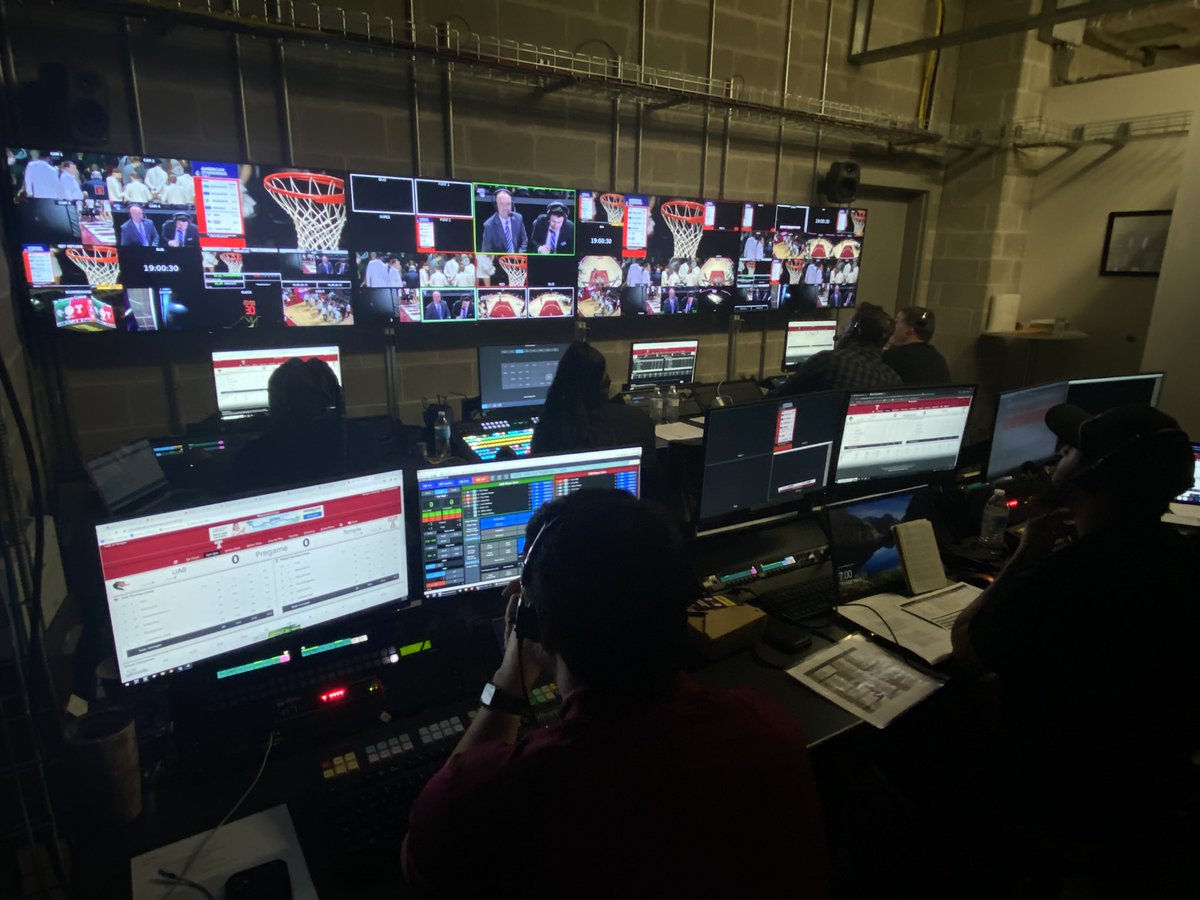 VideoHession's tweet photo. Capped off the @TUMBBHoops season with a solid linear show on @ESPN 2!

Always great having @DaveLenoTV &amp; @EnthusiAdams in the house! https://t.co/8AGlK71iY2