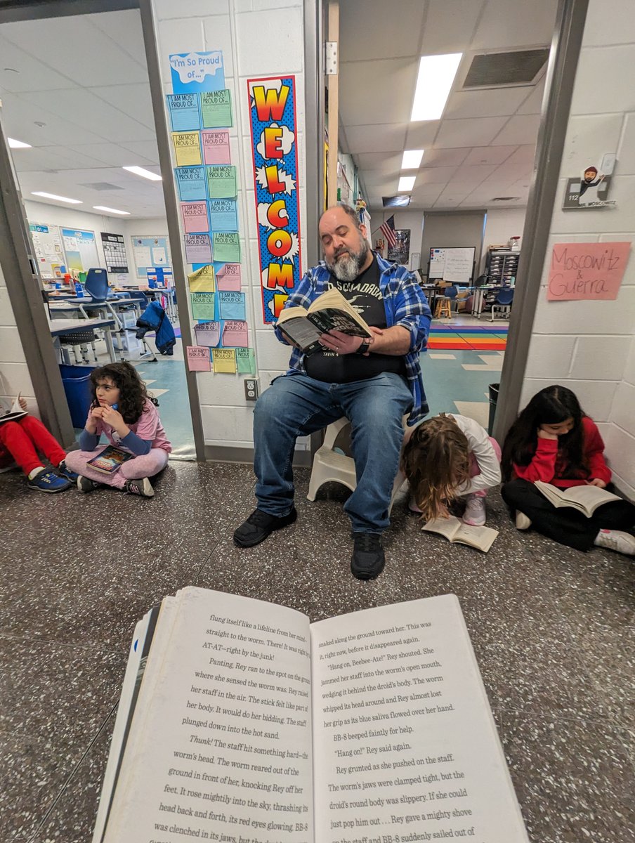 mrjperreault's tweet photo. Everyone got into the reading spirit today! #JohnonPride #ReadAcrossAmerica @SalernoBethel https://t.co/LBSimJMnkH