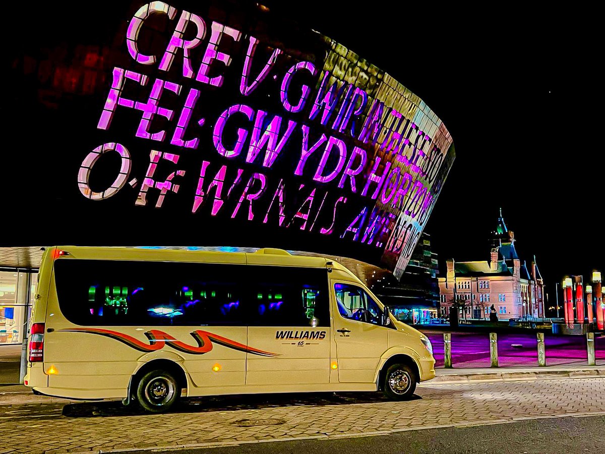 Mariusz captured the beautifully lit Cardiff Bay while taking customers on an evening out in our executive #mercedessprinter 

#teamwilliams #coachhire #coachhirewales #teamworkmakesthedreamwork #williamscoaches 

williams-coaches.co.uk