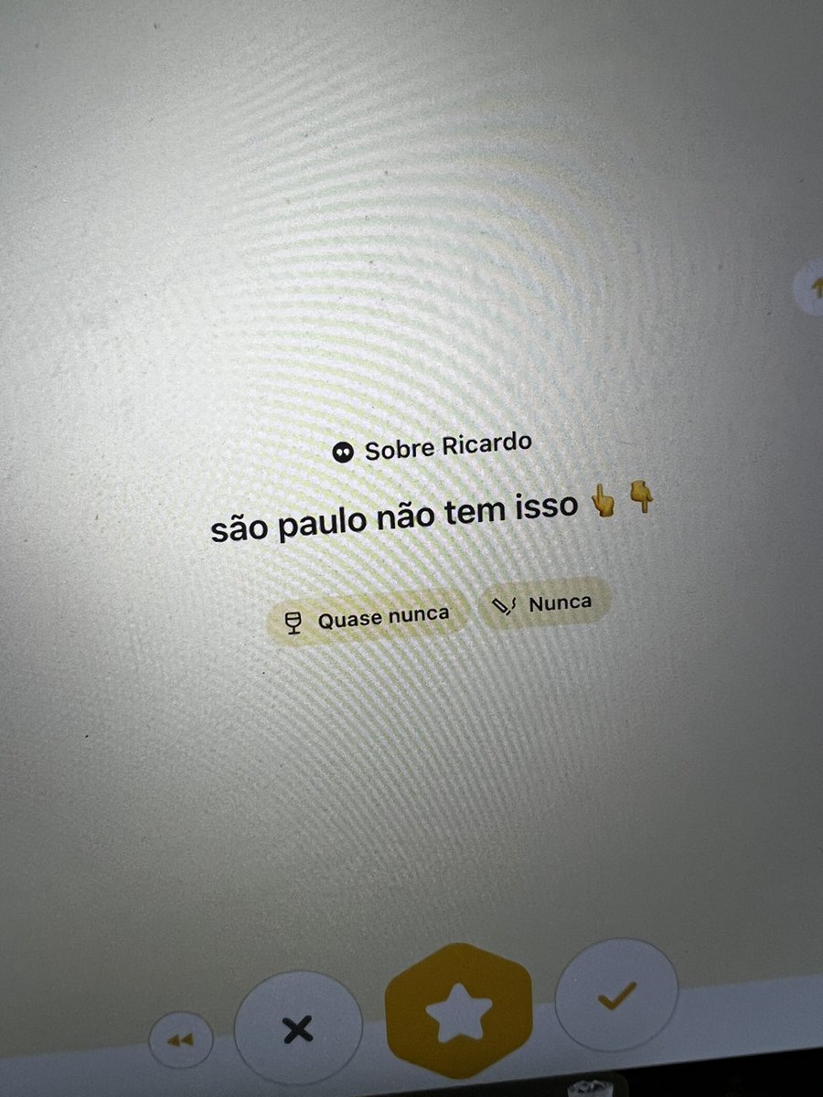 livbrandao's tweet photo. Enquanto isso, no Bumble… https://t.co/TmZDQNOPi0