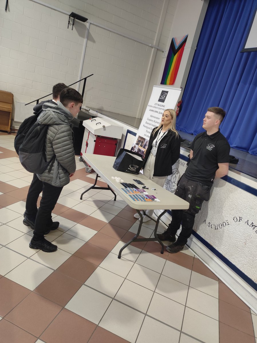 Thanks to @city_building for visiting us and running a lunch time stall to inform pupils about apprenticeships with City Building #ScotAppWeek24 🧱👷‍♀️👷‍♂️💡