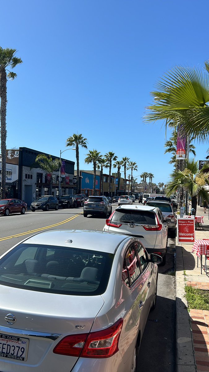 Walking down Garnet Ave. in Pacific Beach, San Diego. I was last here ~a year ago. Well over half of the stores & restaurants here have been replaced since then. Maybe as much as 70%. Every closed storefront is someone’s courageous dream that ended in defeat. Tough scene.