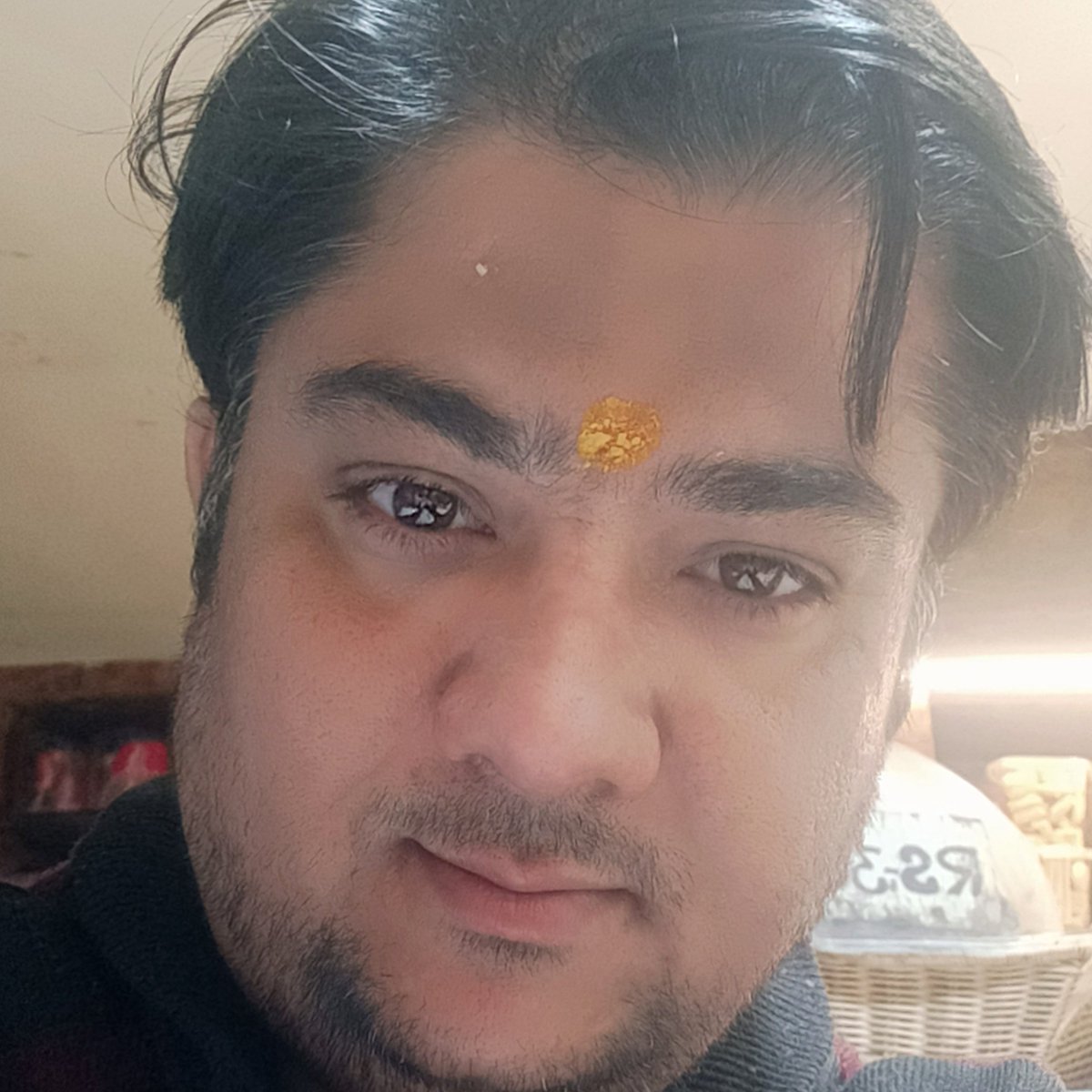 TweetsWithRaaz's tweet photo. #NewProfilePic https://t.co/rrPaNrVGUw
