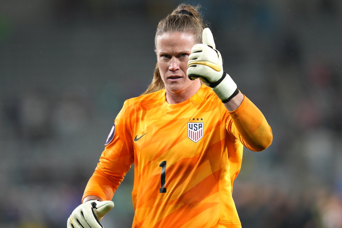 Alyssa Naeher is the FIRST @USWNT goalkeeper in history to make THREE saves in a penalty shootout 🤯🧱