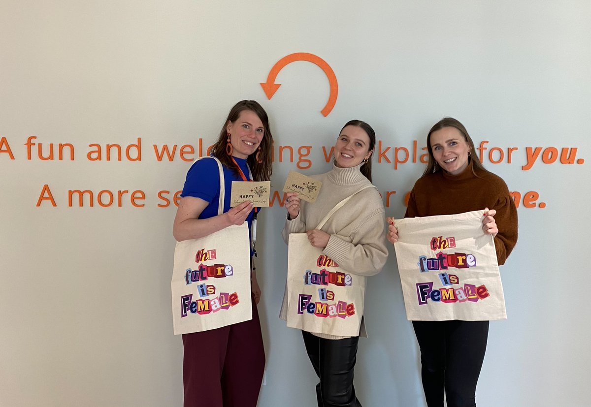 KB4People's tweet image. Embracing equality every day! 🎉 At KnowBe4, we're proud to strive for a workforce where women represent 50% of our team, not just on #InternationalWomensDay, but every day. 🚺

Here's to the inspiring women who make cybersecurity stronger! 💜

#BalanceForBetter #WomenInTech