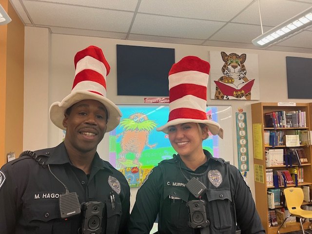 SoBrunswickPD's tweet photo. As part of Read Across America week officers have been reading at different South Brunswick elementary schools. Officers Matthew Hagood and Colleen Murphy had a great time reading to some excited young students.
#sbpchat @SSfeder @noyi @SuzanneLuckBorn @SBSDBOE https://t.co/fvVJthHuME