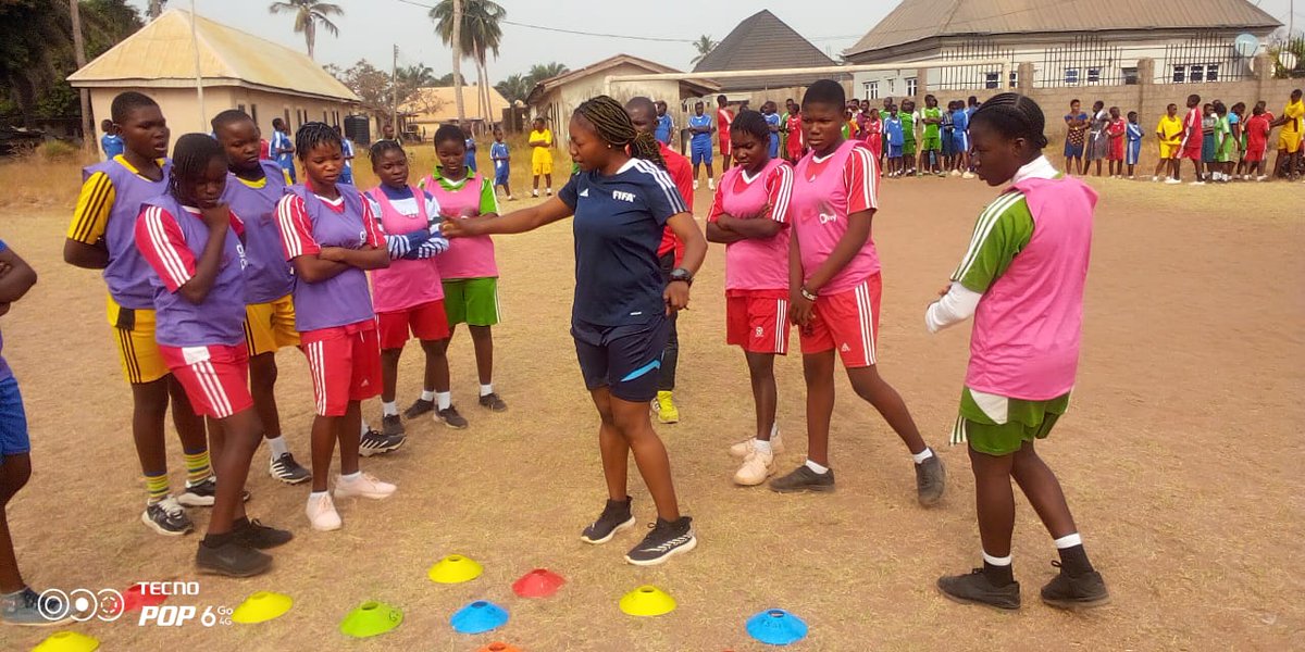 mimiverite's tweet photo. Thank you very much for agreeing to do this with me.

Your resilience and dedication has brought a positive impact on the lives of these girls and by extension, their families and communities.
I do hope that, you remember this and go about a very proud woman. https://t.co/wk1yBsuMWP