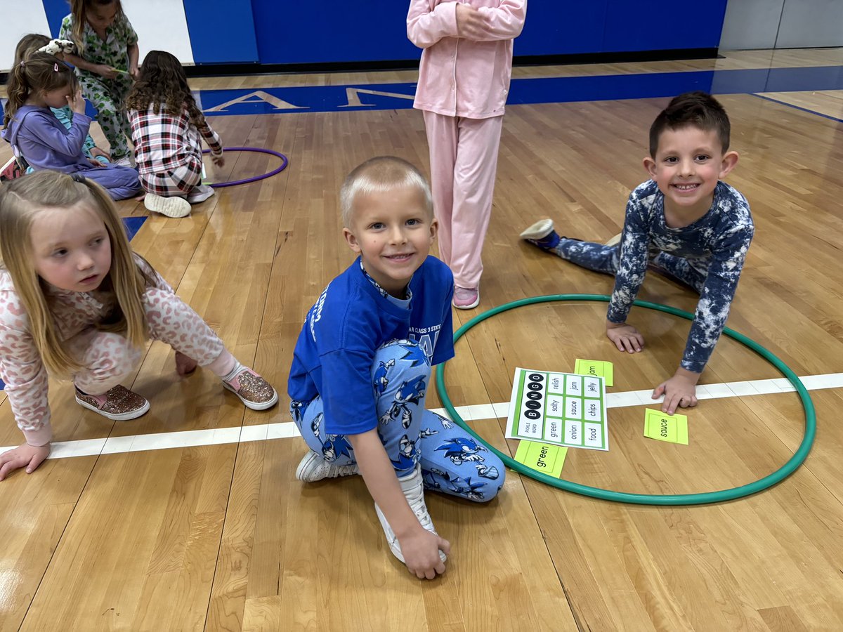 summitacademye1's tweet photo. It’s a great day at SCA! Today was our annual DEAR (Drop Everything And Read) Day and the theme was Reading is a Big Dill. And what a fun “dill” it was to read and grow closer to Jesus! Because Jesus Loves You, so just Dill With It! #thescadifference #catchthescaspirit https://t.co/m05AJqNQTm