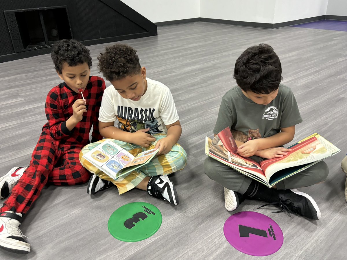 summitacademye1's tweet photo. It’s a great day at SCA! Today was our annual DEAR (Drop Everything And Read) Day and the theme was Reading is a Big Dill. And what a fun “dill” it was to read and grow closer to Jesus! Because Jesus Loves You, so just Dill With It! #thescadifference #catchthescaspirit https://t.co/m05AJqNQTm